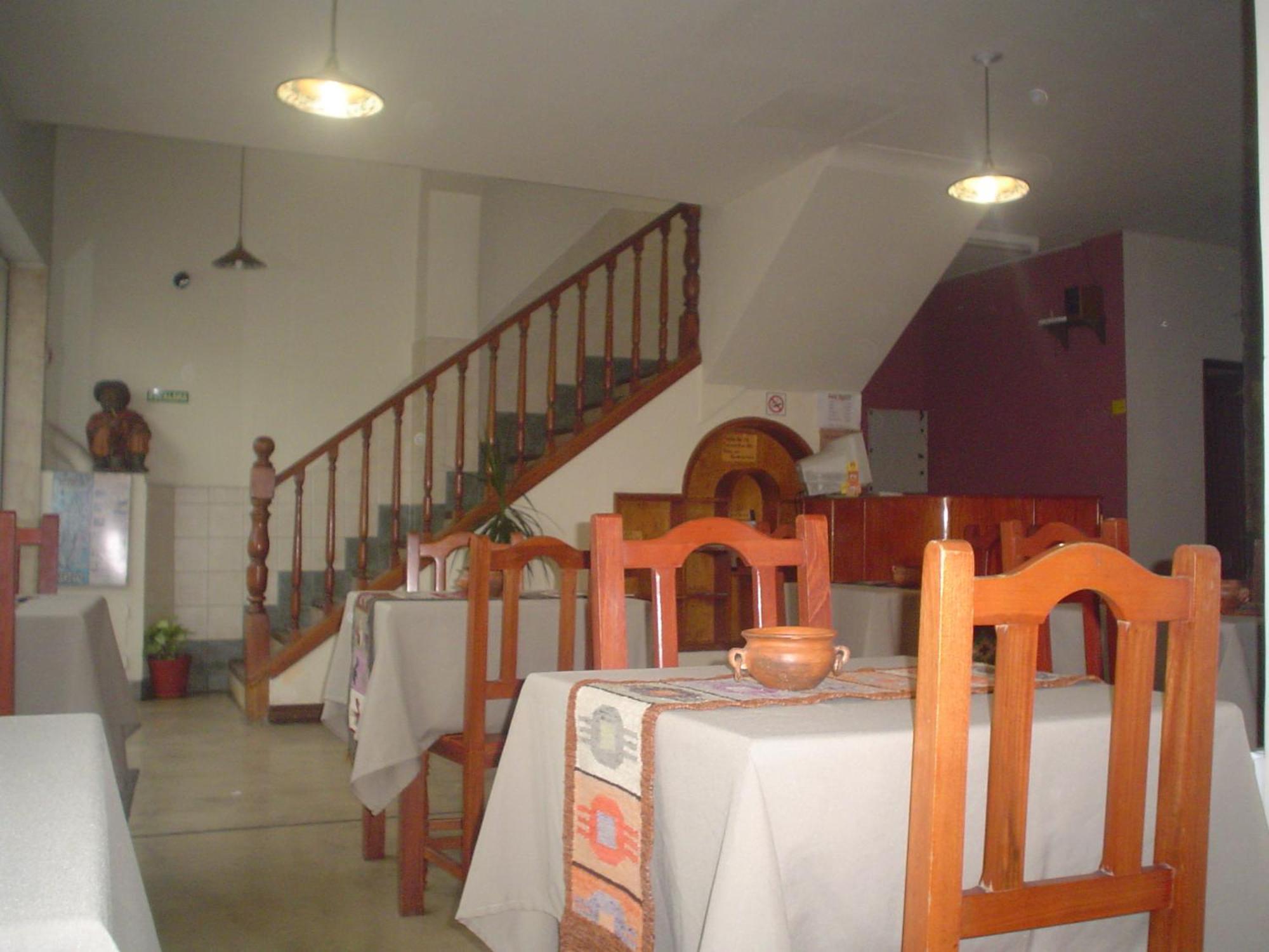 Hotel Munay *